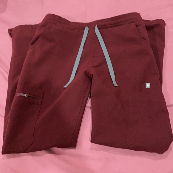 Yola™ Skinny Scrub Pants - Picture 7 of 9